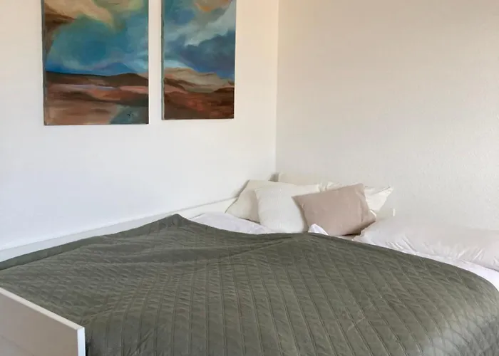 Petite Pièce * Montjoie